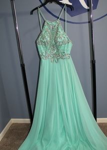 Evening/prom dresses